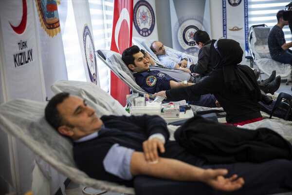 Emniyetten kan bağışına destek 1 Emniyetten kan bağışına destek