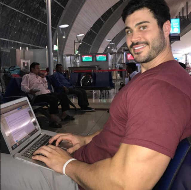 sosyal medyayi sallayan dev adam 14
