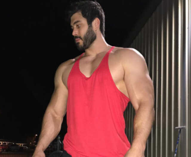 sosyal medyayi sallayan dev adam 8