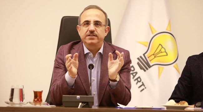 AK Parti İl Başkanı Kerem Ali Sürekli: Havanda su dövmeye devam ediyor!