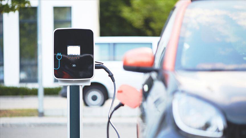 İsveçli otomobil devinden flaş karar! 2030 itibarıyla tamamen elektrikli araç üretimine geçecek