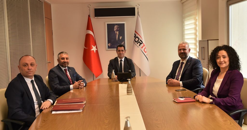 Menemen'li gençlere tesis müjdesi: Menemen’e Gençlik Merkezi 1 Genclik Merkezi 2