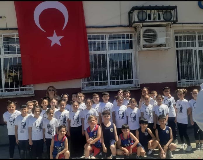 Kubilay ilkokulu öğrencilerinden okul bahçesinde 19 mayıs kutlaması 8 35e62ab5 3840 4879 8d5c ca5c8d11e391
