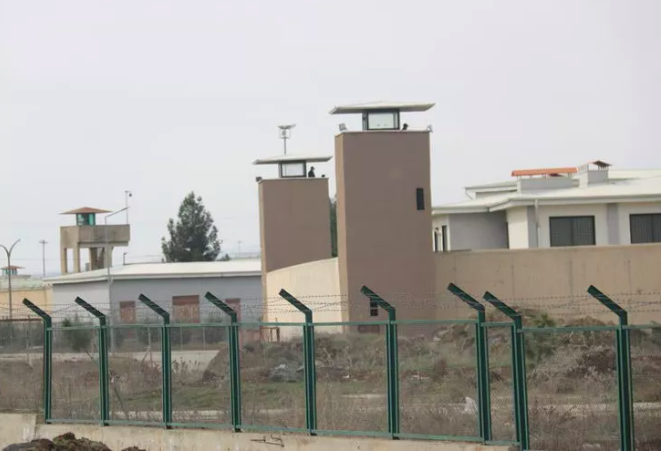 diyarbakirda d tipi kapali cezaevi bosaltildi yuzlerce tutuklu sevk edildi 2
