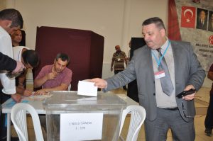MHP MENEMEN İLÇE TEŞKİLATINA GÜÇLÜ KADROSUYLA YENİ BAŞKAN 4 DSC 1617