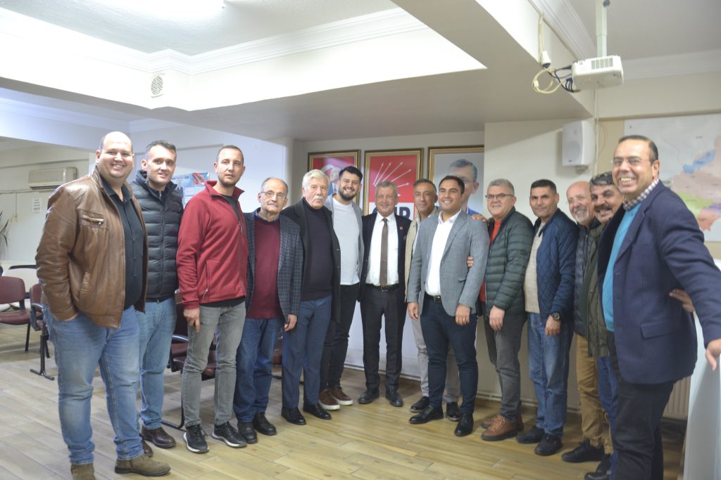 TAHİR ŞAHİN DOSYASINI VEREREK 5. DÖNEM İÇİN ADAY ADAYI OLDUĞUNU AÇIKLADI 6 DSC 0023