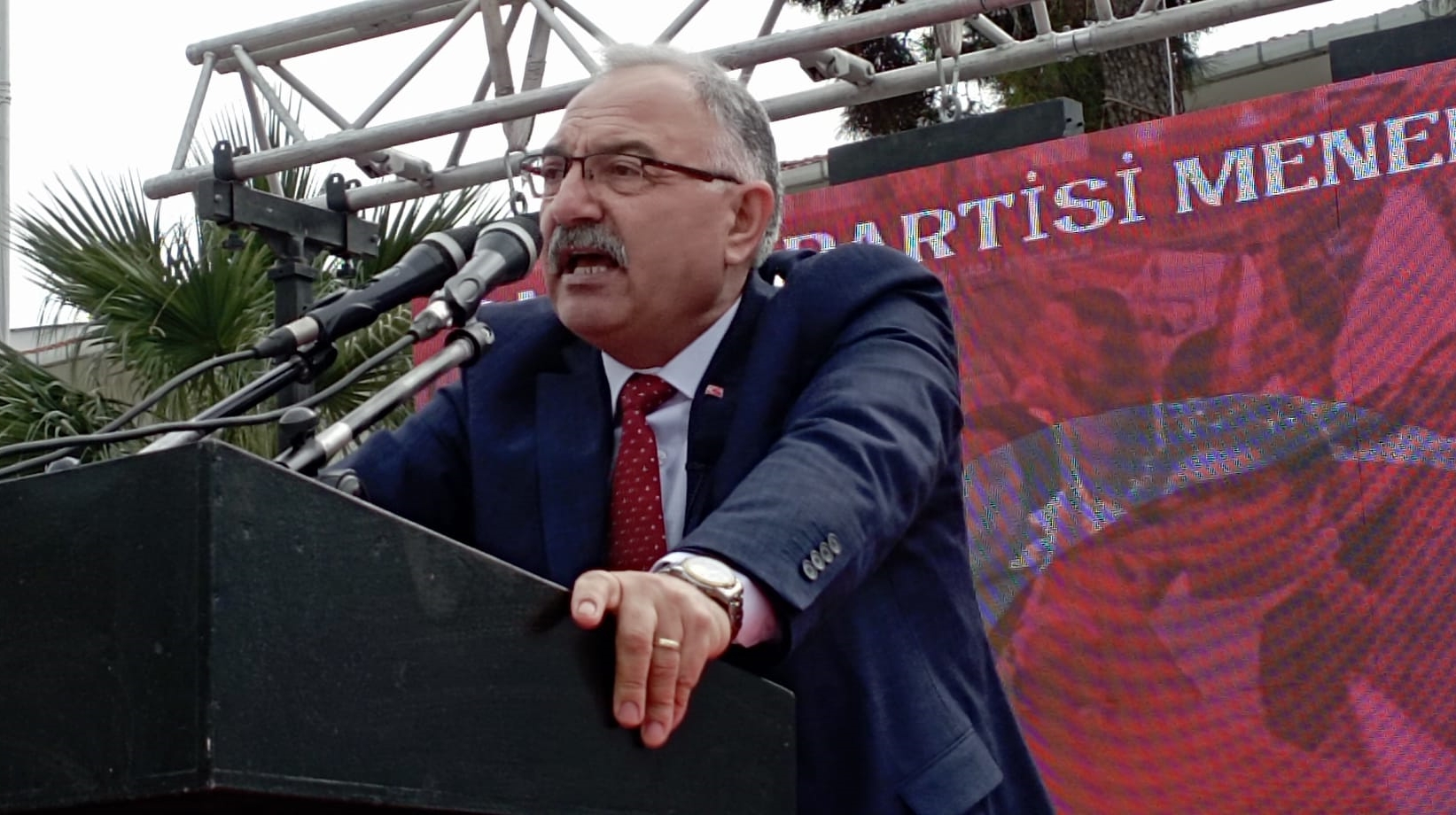 Saadet Partisi Menemen’de Adayını ve Projelerini Tanıttı
