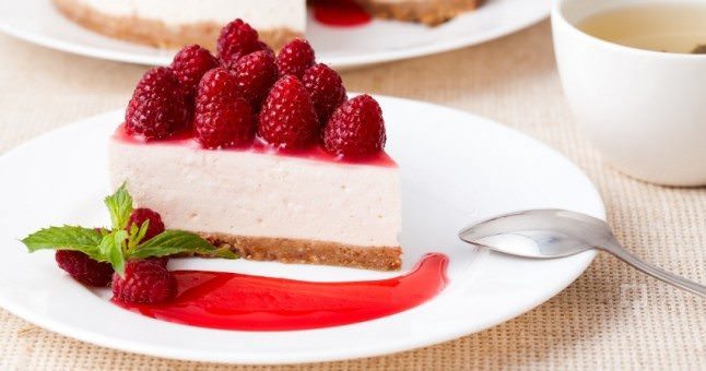 Ev yapımı 5 cheesecake tarifi 3 Frambuazli-cheesecake-yapimi