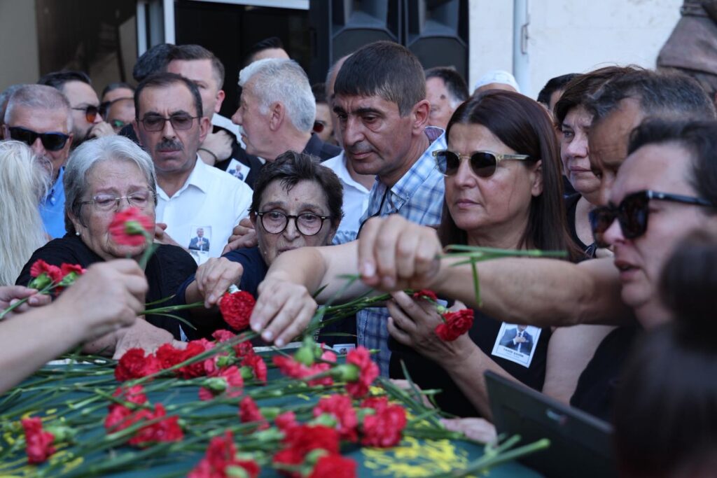 Tahir Şahin'e veda 9 518317174 1065944172297466 6690433208192846188 n